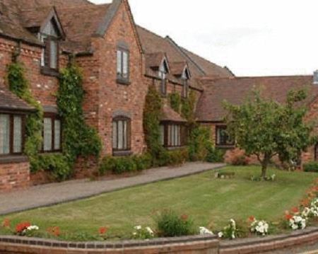 The Pear Tree Inn & Country Hotel Hindlip Exterior photo